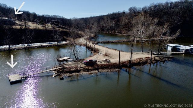 58 Seminole Trail, Spavinaw, OK 74366