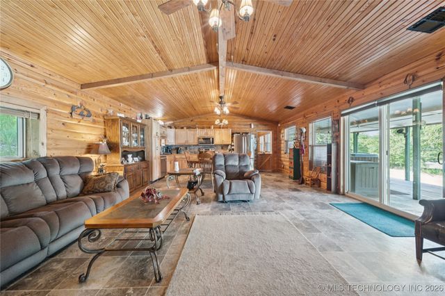 58 Seminole Trail, Spavinaw, OK 74366