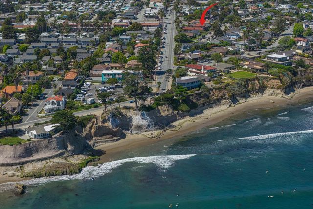 4175 Court Drive, Santa Cruz, CA 95062