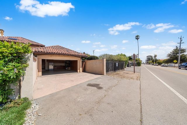 4175 Court Drive, Santa Cruz, CA 95062