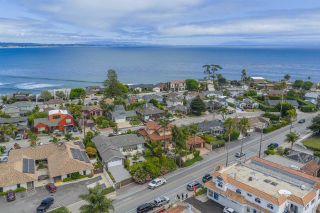 4175 Court Drive, Santa Cruz, CA 95062
