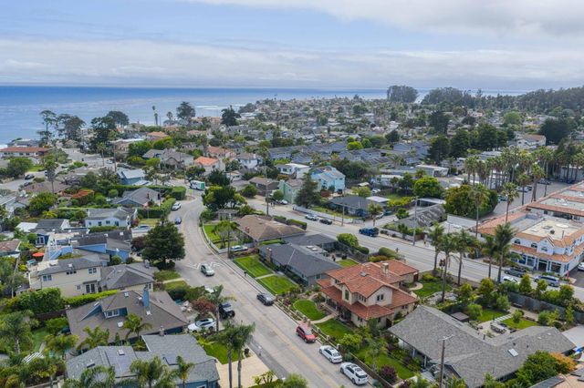 4175 Court Drive, Santa Cruz, CA 95062