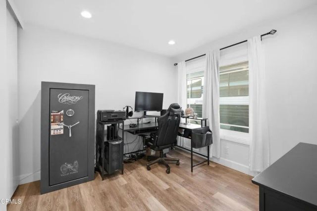 5210 Creekside Road, Camarillo, CA 93012
