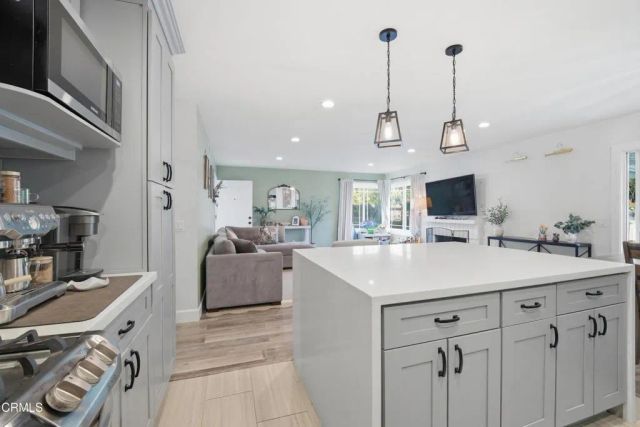 5210 Creekside Road, Camarillo, CA 93012