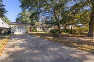 516 Woods Court, Sunset Beach, NC 28468