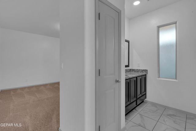 11493 SUNSET VIEW Drive, Socorro, TX 79927