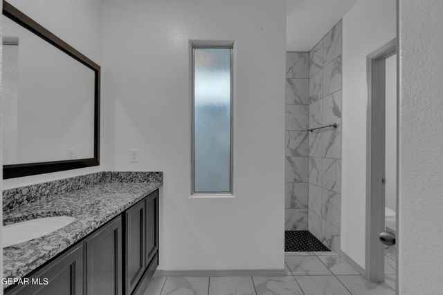 11493 SUNSET VIEW Drive, Socorro, TX 79927
