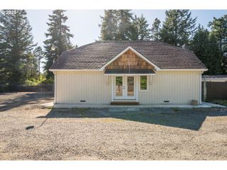 68964 WILDWOOD Rd, North Bend, OR 97459