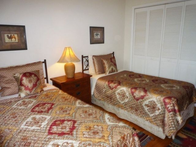 1643 Cambridge St 42, Cambridge, MA 02138