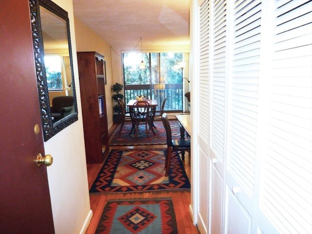 1643 Cambridge St 42, Cambridge, MA 02138