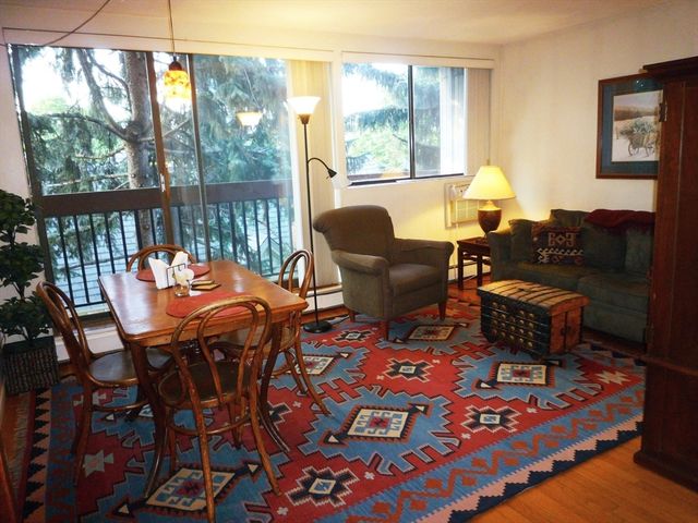 1643 Cambridge St 42, Cambridge, MA 02138