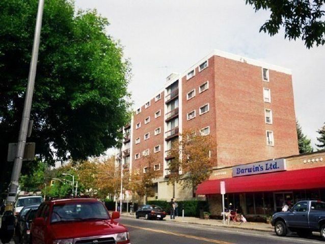 1643 Cambridge St 42, Cambridge, MA 02138