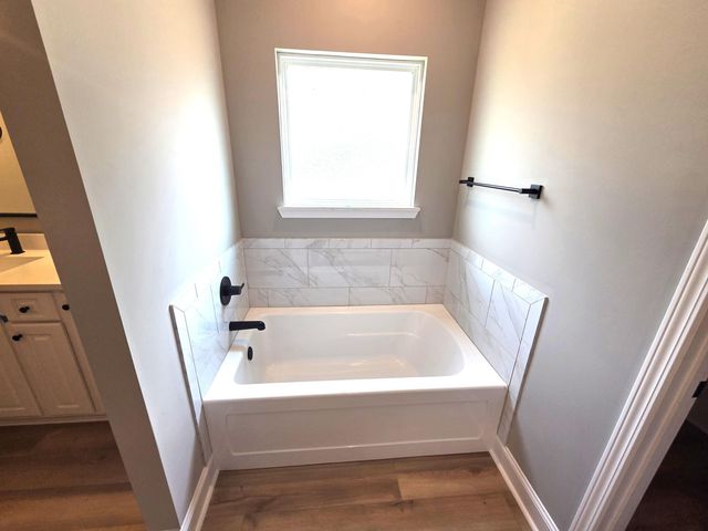 15 Golden Oak, Hattiesburg, MS 39402