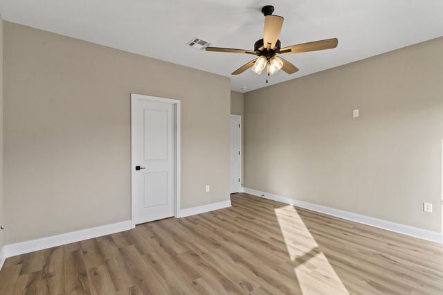 15 Golden Oak, Hattiesburg, MS 39402