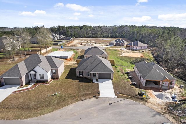 15 Golden Oak, Hattiesburg, MS 39402