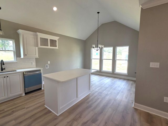 15 Golden Oak, Hattiesburg, MS 39402