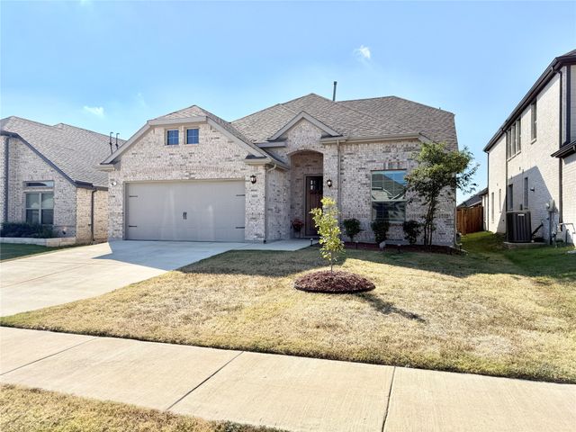 603 Hazeltine Road, Red Oak, TX 75154
