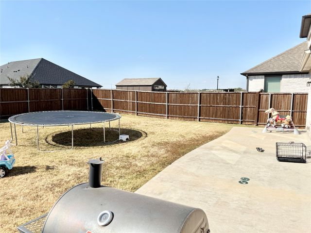 603 Hazeltine Road, Red Oak, TX 75154