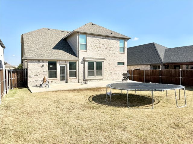 603 Hazeltine Road, Red Oak, TX 75154
