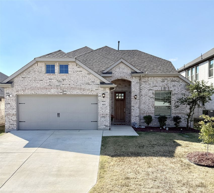 603 Hazeltine Road, Red Oak, TX 75154