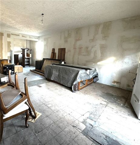 1 Aliquippa Ave, Monessen, PA 15062