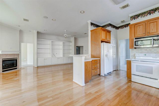 7903 S Wellington Court, Houston, TX 77055