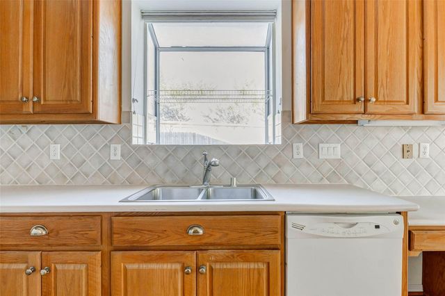 7903 S Wellington Court, Houston, TX 77055