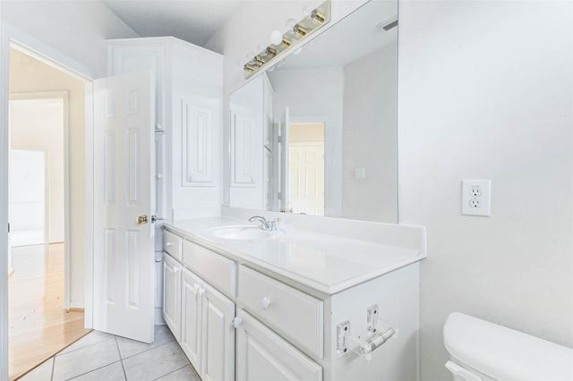 7903 S Wellington Court, Houston, TX 77055