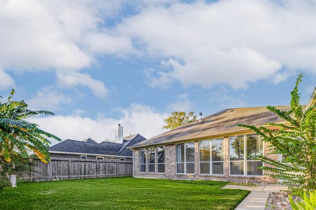 7903 S Wellington Court, Houston, TX 77055