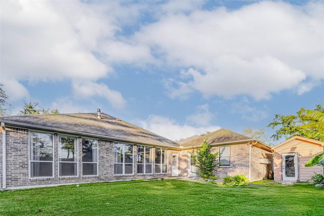 7903 S Wellington Court, Houston, TX 77055