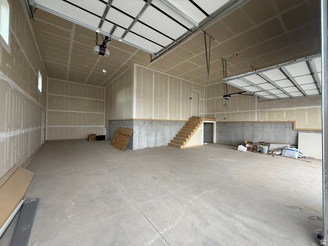 3268 N 2425 W, Farr West, UT 84404