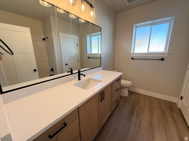 3268 N 2425 W, Farr West, UT 84404