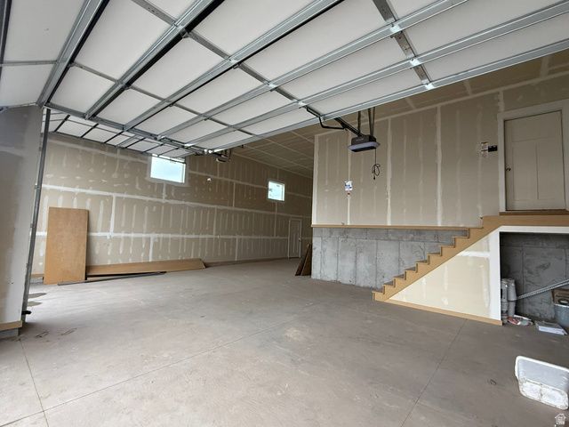 3268 N 2425 W, Farr West, UT 84404