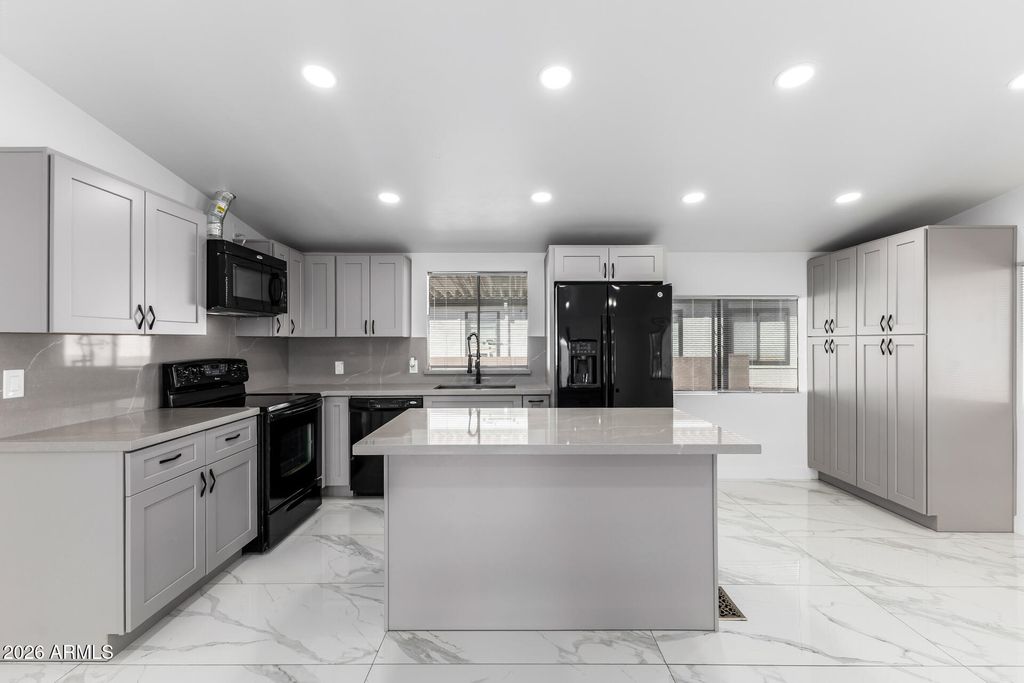 1102 S 98TH Street, Mesa, AZ 85208