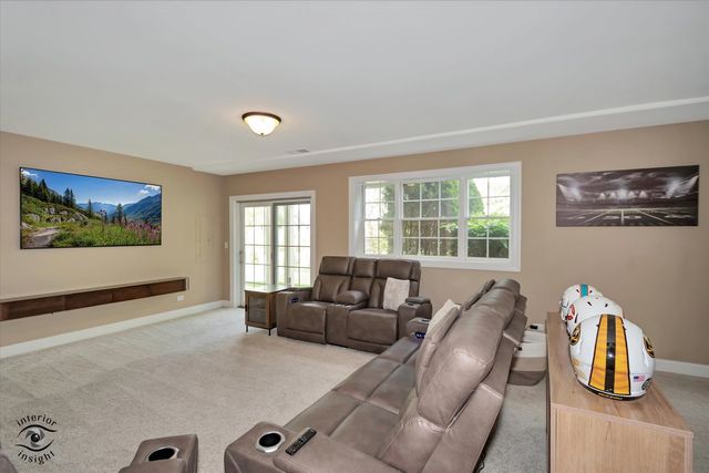 8638 SADDLEBRED Court, Frankfort, IL 60423