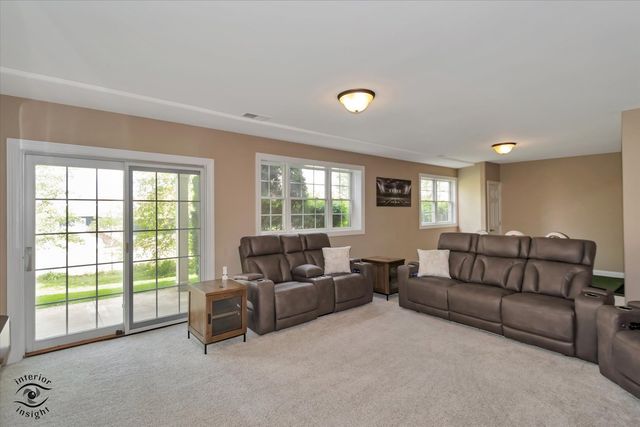 8638 SADDLEBRED Court, Frankfort, IL 60423