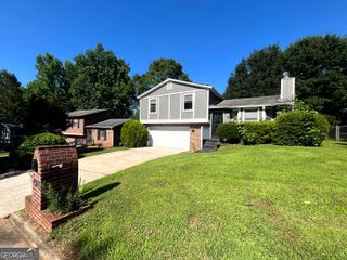 2306 Ramblewood Circle, Decatur, GA 30035