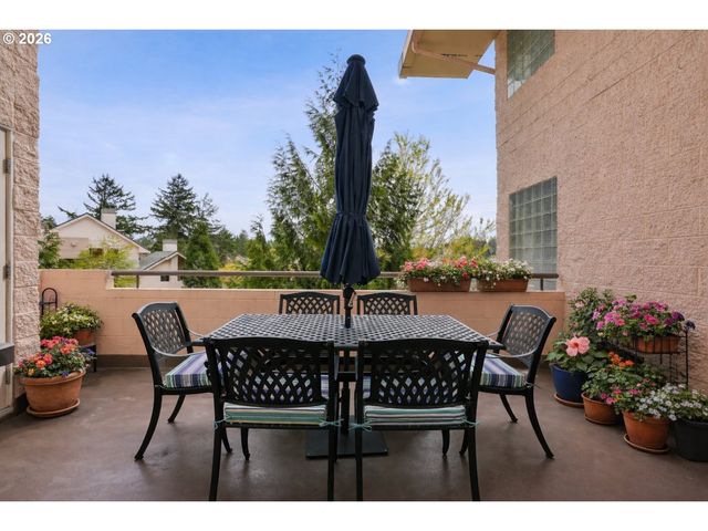 6665 W BURNSIDE St 430, Portland, OR 97210