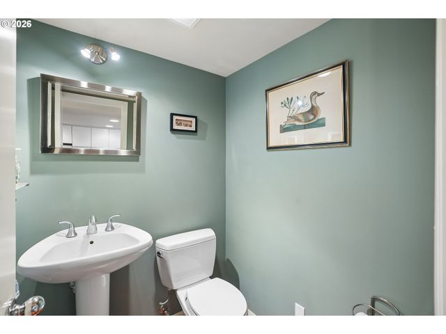 6665 W BURNSIDE St 430, Portland, OR 97210