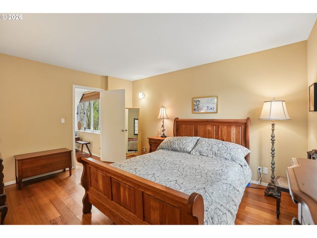 6665 W BURNSIDE St 430, Portland, OR 97210