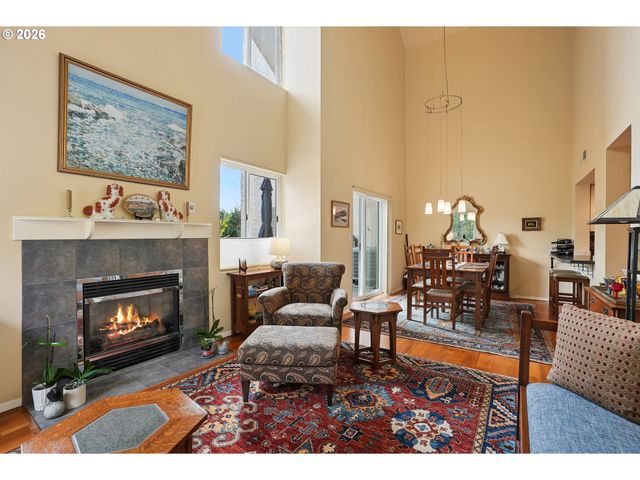 6665 W BURNSIDE St 430, Portland, OR 97210