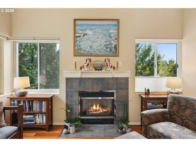 6665 W BURNSIDE St 430, Portland, OR 97210