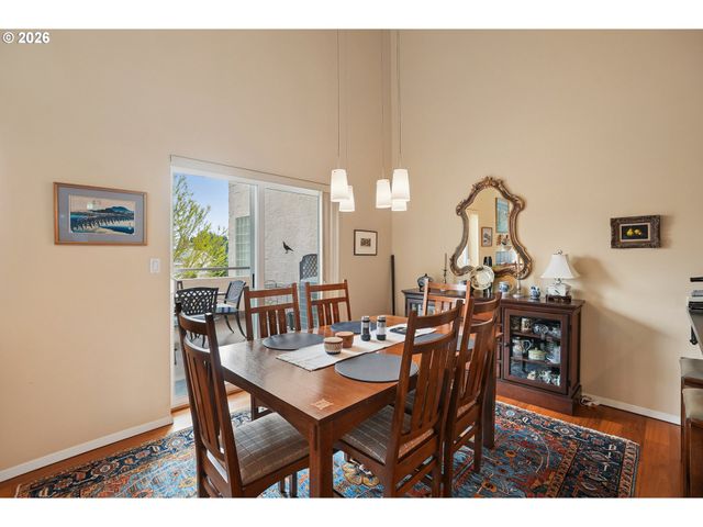 6665 W BURNSIDE St 430, Portland, OR 97210