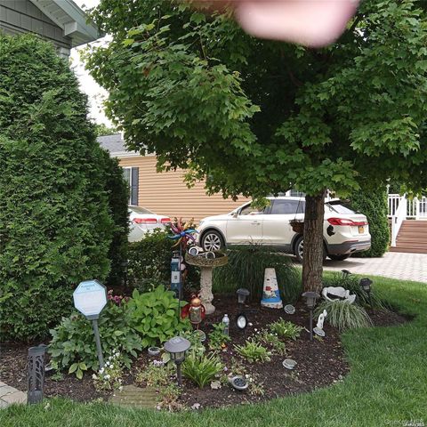 1661- 539 OLD COUNTRY 539, Riverhead, NY 11901