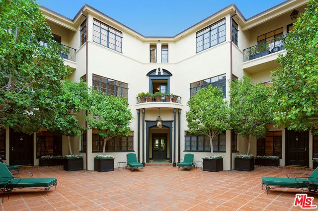 149 S Rodeo Drive, Beverly Hills, CA 90212