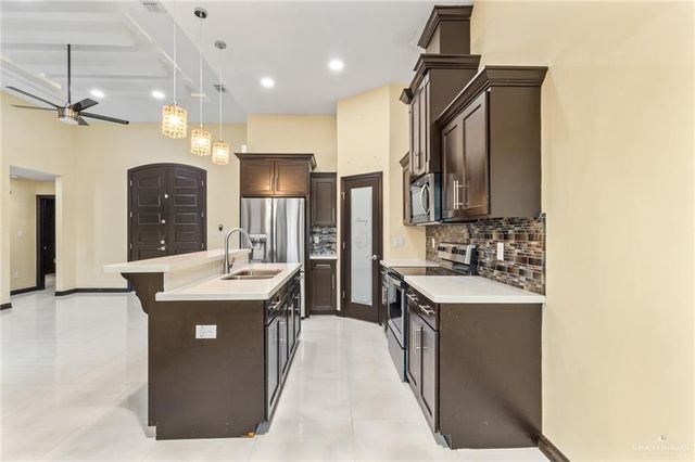 2101 W Sandstone Drive, Mission, TX 78574