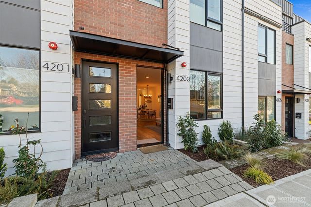 4203 SW Raymond Street, Seattle, WA 98136