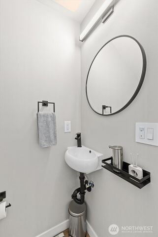 4203 SW Raymond Street, Seattle, WA 98136