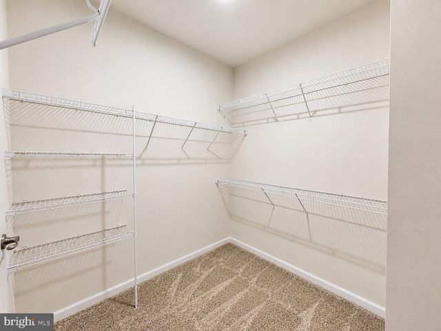 4843 BERRYFIELD LN, Fredericksburg, VA 22408