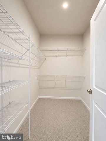 4843 BERRYFIELD LN, Fredericksburg, VA 22408